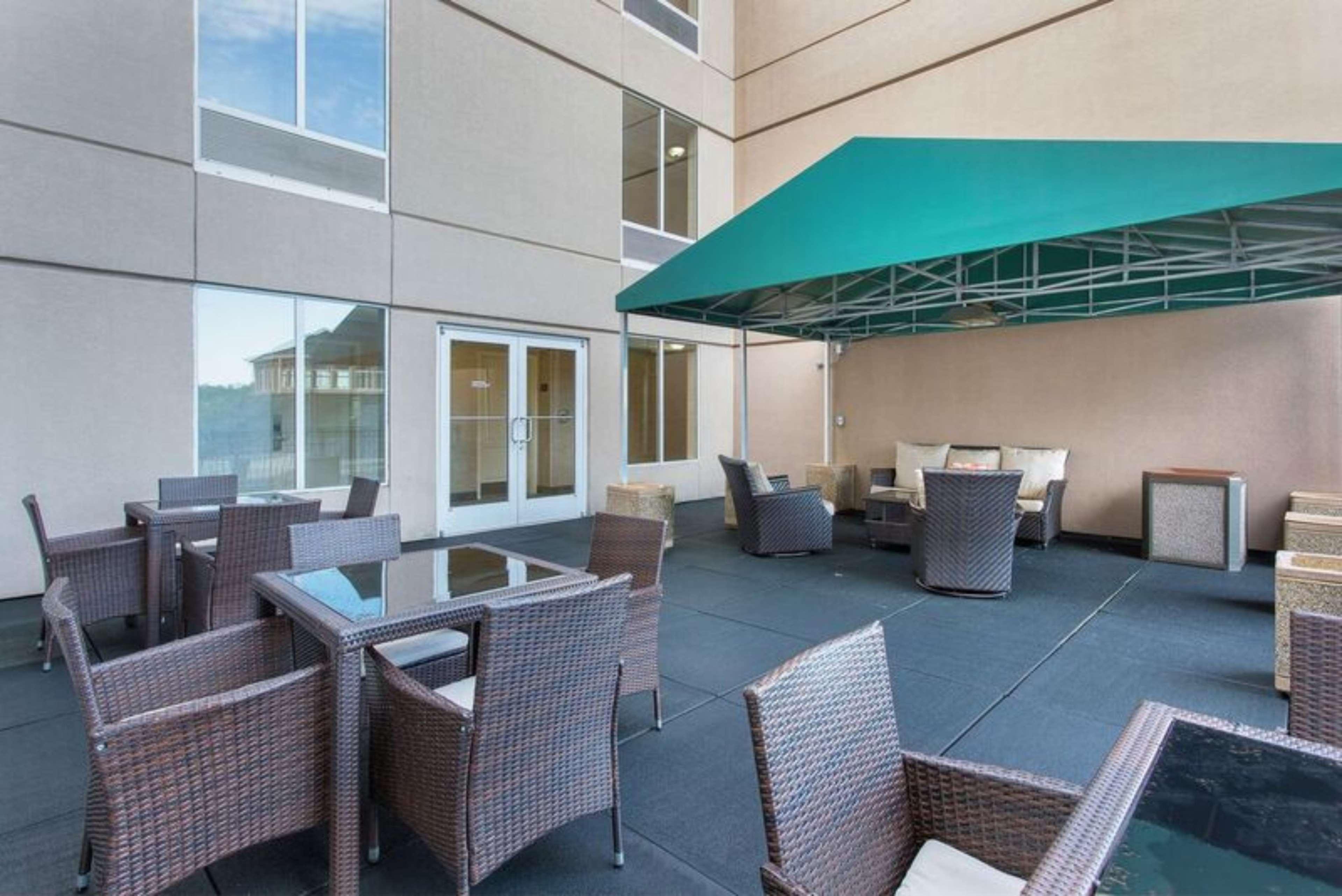 Hilton Garden Inn Knoxville West/Cedar Bluff Exterior foto